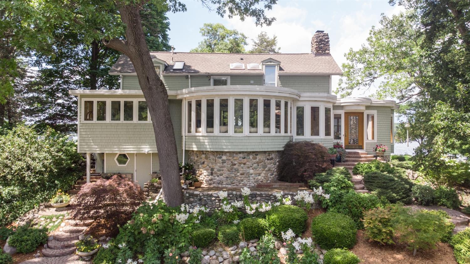Fabulous, Rare Cavanaugh Lakefront Jewel Becomes Available